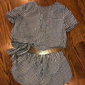 Two-piece checkered outfit